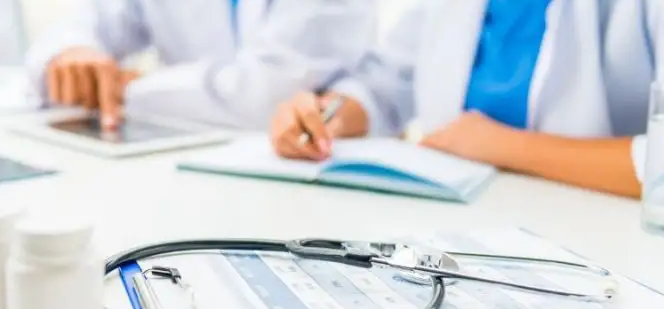 副主任醫(yī)師評(píng)審需要幾篇論文